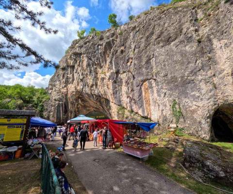 "ОТВАРАЊЕ ЛАЗАРЕВЕ ПЕЋИНЕ" - ПОЧЕТАК НОВЕ ТУРИСТИЧКЕ СЕЗОНЕ