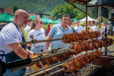 „ДРАГАЧЕВСКИ ХАЈДУК ФЕСТ”