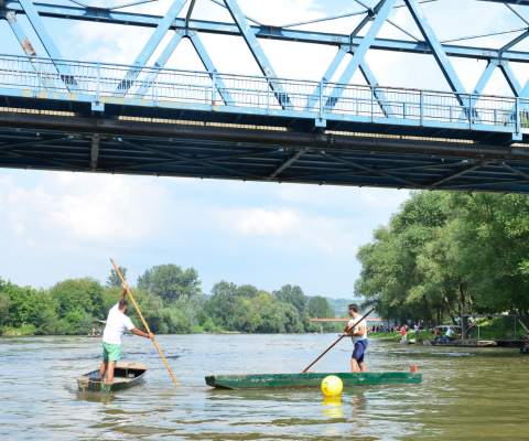 "ТРСТЕНИК НА МОРАВИ"