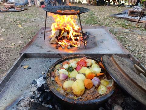 „ПОД САЧ-САЧИЈАДА“