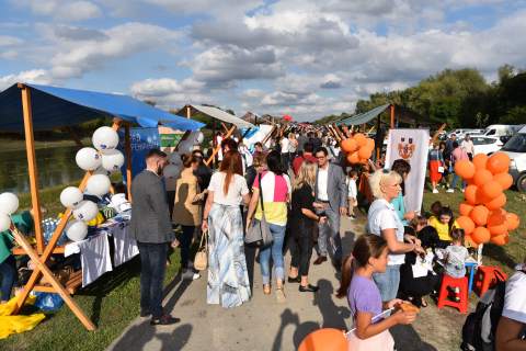 "ДАНИ ПОРОДИЦЕ"