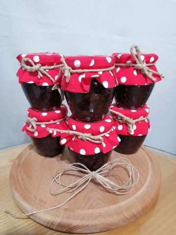 Slatko od šumskih jagoda