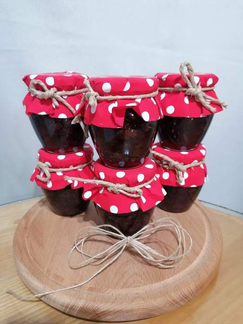 Slatko od šumskih jagoda